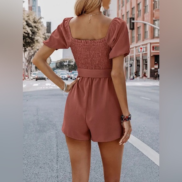 NWT Smocked Square Neck Waist Tie Romper in Clay - Picture 4 of 5